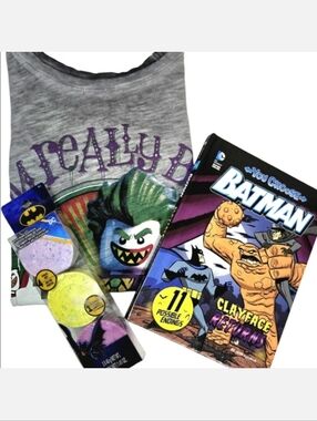 🦇🃏Batman/Joker H&M T-Shirt (11/12), Graphic Novel, & Bath Bomb Gift Set ~ NWT